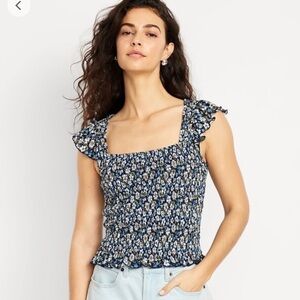 NWT Old Navy Flutter Sleeve Smocked Short Sleeve Top Navy Floral Blue XS